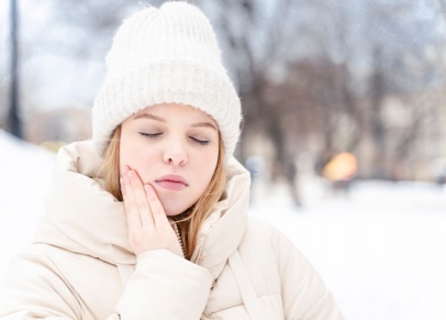 Стоматолог Баринова назвала 3 причины, почему на холоде начинают болеть зубы